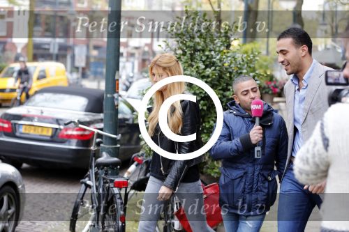 Amsterdam 12 november 2012
Badr Hari en Estelle Cruijff in de cornelis schuytstraat. Badr wordt geinterviewd door powned.
Peter Smulders bv