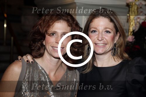 Amsterdam 12 november 2012
Beau monde awards in het amstel hotel. Kim en Barbara Barend
Peter Smulders bv