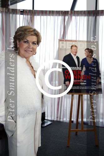 Ridderkerk 20 november 2012
Presentatie blad helden met Ronald en Bartina Koeman op de cover.
Peter Smulders bv