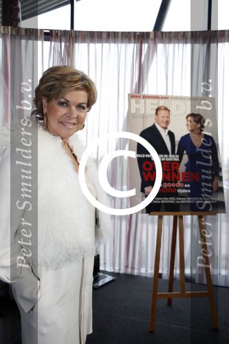 Ridderkerk 20 november 2012
Presentatie blad helden met Ronald en Bartina Koeman op de cover.
Peter Smulders bv