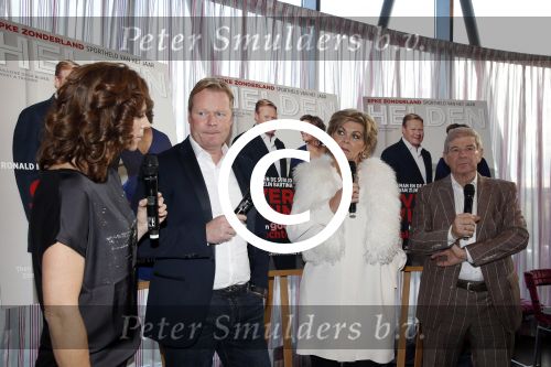 Ridderkerk 20 november 2012
Presentatie blad helden met Ronald en Bartina Koeman op de cover.
Peter Smulders bv