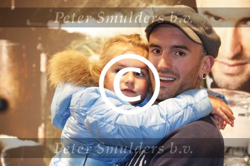 Amsterdam 8 november 2012
Presentatie Rehab Ben Saunders schoenen. Ook zijn dochter Stacey en ouders zijn aanwezig.
Peter Smulders bv
