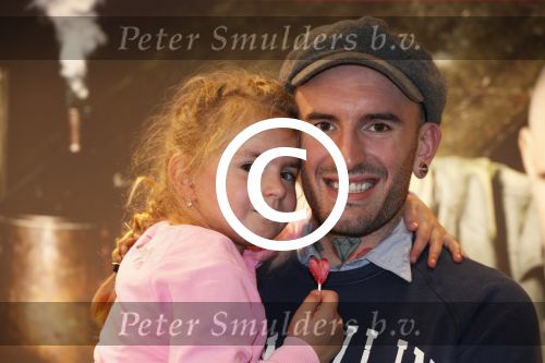 Amsterdam 8 november 2012
Presentatie Rehab Ben Saunders schoenen. Ook zijn dochter Stacey en ouders zijn aanwezig.
Peter Smulders bv