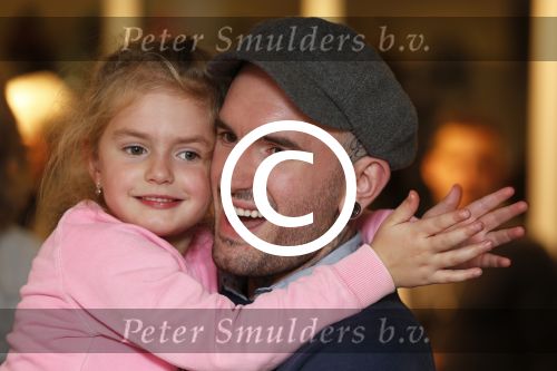 Amsterdam 8 november 2012
Presentatie Rehab Ben Saunders schoenen. Ook zijn dochter Stacey en ouders zijn aanwezig.
Peter Smulders bv