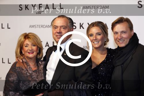 Amsterdam 28 oktober 2012
Premiere James Bond film skyfall in Tuschinski. Benno en Kitty Leeser en David en Ghitta Bijlsma
Peter Smulders bv
