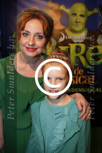 Amsterdam 4 november 2012
Premiere Shrek in het theater van de RAI. Bianca Krijgsman met dochter
Peter Smulders bv