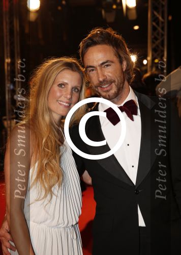 Amsterdam 19 november 2012
Premiere alles is familie in het nieuwe de la mar theater. Chris Zegers met zijn vriendin 
Peter Smulders bv