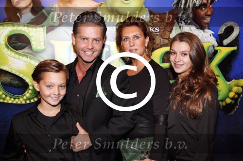 Amsterdam 4 november 2012
Premiere Shrek in het theater van de RAI. Danny en jenny de Munk
Peter Smulders bv
