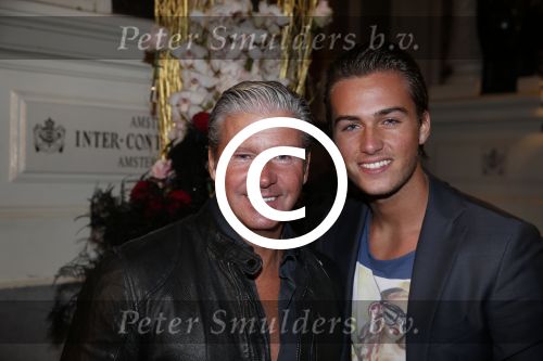 Amsterdam 12 november 2012
Beau monde awards in het amstel hotel. Dries Roelvink met zoon dave
Peter Smulders bv