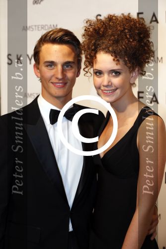 Amsterdam 28 oktober 2012
Premiere James Bond film skyfall in Tuschinski. Emma Krajicek met vriend
Peter Smulders bv