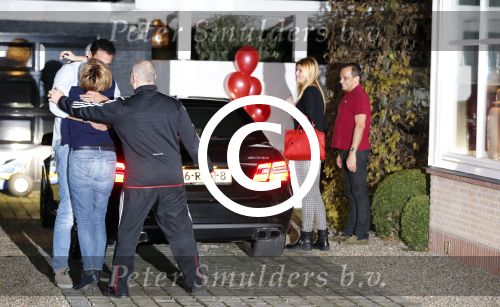 Zoetermeer Amsterdam 9 november 2012
Estelle Cruijff haalt haar vriend Badr Hari op bij de gevangenis in Zoetermeer en rijdt daarna naar haar huis toe in Amsterdam.
Peter Smulders bv