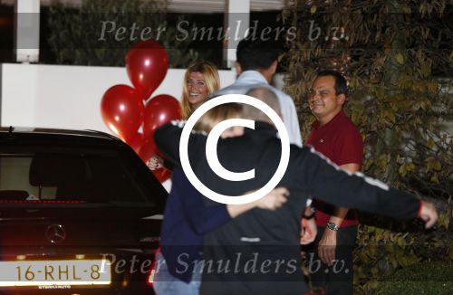 Zoetermeer Amsterdam 9 november 2012
Estelle Cruijff haalt haar vriend Badr Hari op bij de gevangenis in Zoetermeer en rijdt daarna naar haar huis toe in Amsterdam.
Peter Smulders bv