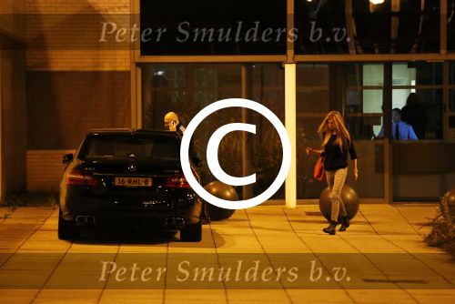 Zoetermeer Amsterdam 9 november 2012
Estelle Cruijff haalt haar vriend Badr Hari op bij de gevangenis in Zoetermeer en rijdt daarna naar haar huis toe in Amsterdam.
Peter Smulders bv