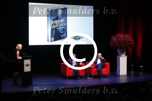 Amsterdam 24 oktober 2012
Presentatie boek/biografie Joop v d Ende in het nieuwe de la mar theater. Eva Jinek
Peter Smulders bv