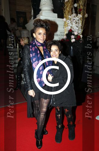 Amsterdam 12 november 2012
Beau monde awards in het amstel hotel. fajah Lourens met dochter
Peter Smulders bv