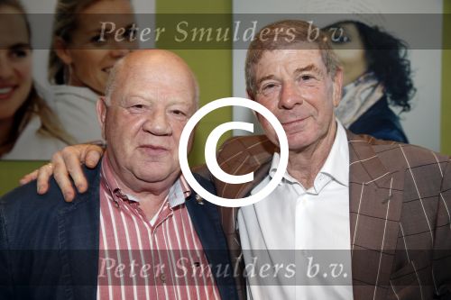 Ridderkerk 20 november 2012
Presentatie blad helden met Ronald en Bartina Koeman op de cover. Frits Barend met zijn broer
Peter Smulders bv