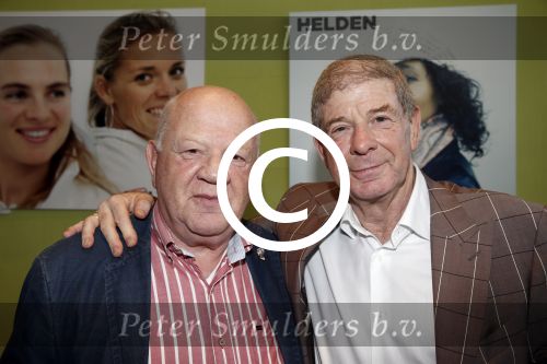 Ridderkerk 20 november 2012
Presentatie blad helden met Ronald en Bartina Koeman op de cover. Frits Barend met zijn broer
Peter Smulders bv
