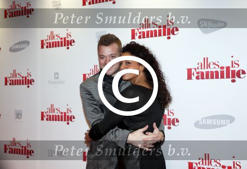 Amsterdam 19 november 2012
Premiere alles is familie in het nieuwe de la mar theater. Gers Pardoel met vriendin
Peter Smulders bv