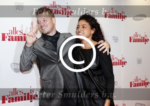 Amsterdam 19 november 2012
Premiere alles is familie in het nieuwe de la mar theater. Gers Pardoel met vriendin
Peter Smulders bv