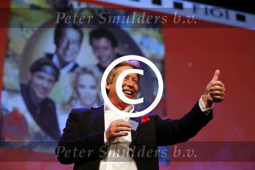 Zeist 21 november 2012
Hans Kazan krijgt prijs in het Fyji theater in Zeist.
Aanwezig zijn zijn zoons Oscar Renzo en Steven alsmede zijn schoondochters Mara en..
Peter Smulders bv