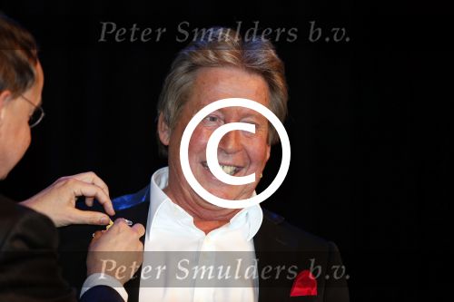 Zeist 21 november 2012
Hans Kazan krijgt prijs in het Fyji theater in Zeist.
Aanwezig zijn zijn zoons Oscar Renzo en Steven alsmede zijn schoondochters Mara en..
Peter Smulders bv