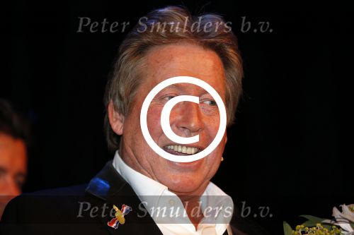 Zeist 21 november 2012
Hans Kazan krijgt prijs in het Fyji theater in Zeist.
Aanwezig zijn zijn zoons Oscar Renzo en Steven alsmede zijn schoondochters Mara en..
Peter Smulders bv