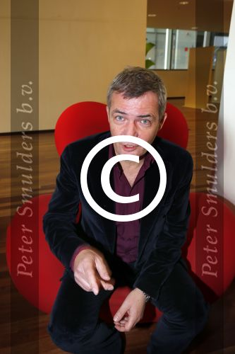 Amsterdam 13 november 2012
Presentatie Douwe Egberts sinterklaasboeken in de bibliotheek
met Carice v Houten Jan Terlouw Herman Finkers en Winston Gerschtanowitz.
Peter Smulders bv