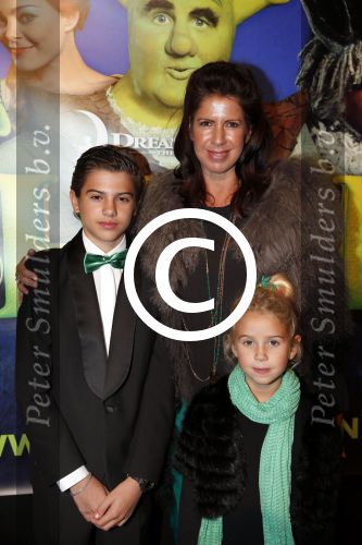 Amsterdam 4 november 2012
Premiere Shrek in het theater van de RAI. Isa Hoes met kinderen
Peter Smulders bv