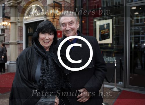 Amsterdam 24 oktober 2012
Presentatie boek/biografie Joop v d Ende in het nieuwe de la mar theater. Jan Jansen met zijn vrouw
Peter Smulders bv