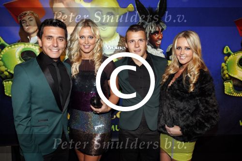 Amsterdam 4 november 2012
Premiere Shrek in het theater van de RAI. Jan en Lisa Smit en Monique met vriend Jeffrey
Peter Smulders bv
