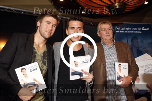 Volendam 18 oktober 2012
Presentatie boek Jan Smit bij Old dutch. jan met schrijver Eddy Veerman en Jaap Buijs
Peter Smulders bv