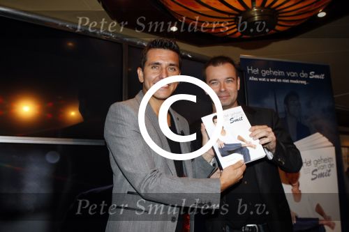 Volendam 18 oktober 2012
Presentatie boek Jan Smit bij Old dutch. jan met Peter v d Vorst
Peter Smulders bv