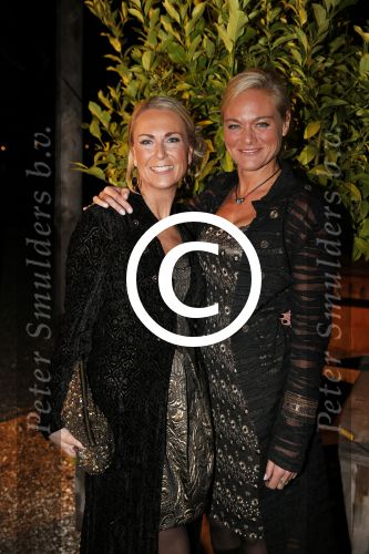 Amsterdam 11 november 2012
Modeshow 10 jaar Addy v d Krommenacker bij de harbour club. janneke Wittekoek  met marie Louise Vandenginste Andriessen
Peter Smulders bv