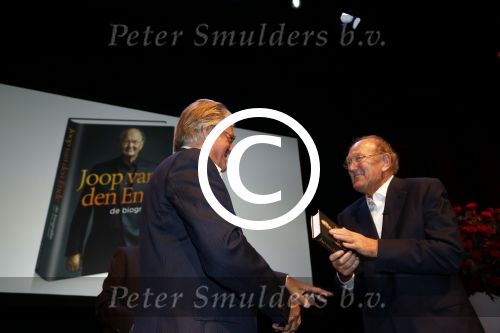 Amsterdam 24 oktober 2012
Presentatie boek/biografie Joop v d Ende in het nieuwe de la mar theater. Joop en Jeroen Krabbe
Peter Smulders bv