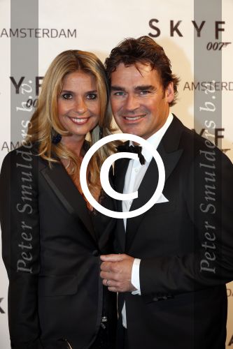 Amsterdam 28 oktober 2012
Premiere James Bond film skyfall in Tuschinski. Jeroen en Dany v d Boom
Peter Smulders bv
