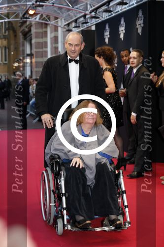 Amsterdam 11 november 2012
Premiere Zij gelooft in mij in het nieuwe de la mar.
Job Cohen met zijn vrouw
Peter Smulders bv