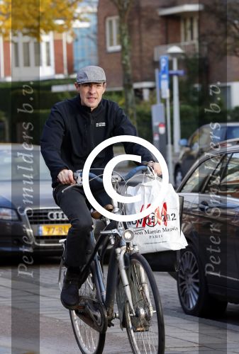 Amsterdam 11 november 2012
Johan Neijenhuis op de fiets.
Peter Smulders bv
