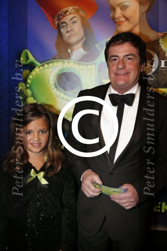 Amsterdam 4 november 2012
Premiere Shrek in het theater van de RAI. johnny Kraaykamp met dochter van vrienden
Peter Smulders bv
