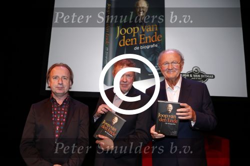 Amsterdam 24 oktober 2012
Presentatie boek/biografie Joop v d Ende in het nieuwe de la mar theater. Joop en Janine v d Ende met Vic v d Reijt Eva Jinek en Herman v Gelder
Peter Smulders bv