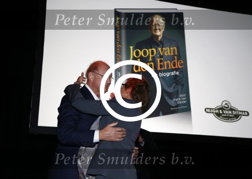 Amsterdam 24 oktober 2012
Presentatie boek/biografie Joop v d Ende in het nieuwe de la mar theater.
Peter Smulders bv