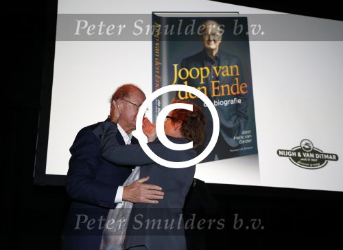 Amsterdam 24 oktober 2012
Presentatie boek/biografie Joop v d Ende in het nieuwe de la mar theater.
Peter Smulders bv