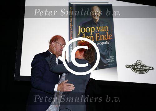 Amsterdam 24 oktober 2012
Presentatie boek/biografie Joop v d Ende in het nieuwe de la mar theater.
Peter Smulders bv