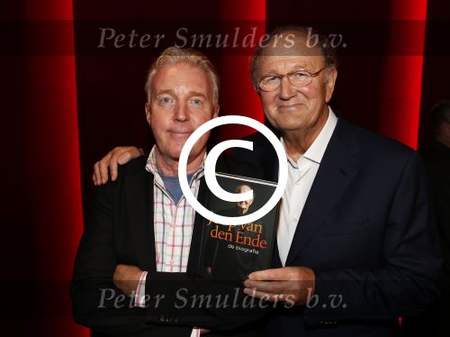 Amsterdam 24 oktober 2012
Presentatie boek/biografie Joop v d Ende in het nieuwe de la mar theater. Joop en Andre v Duin
Peter Smulders bv