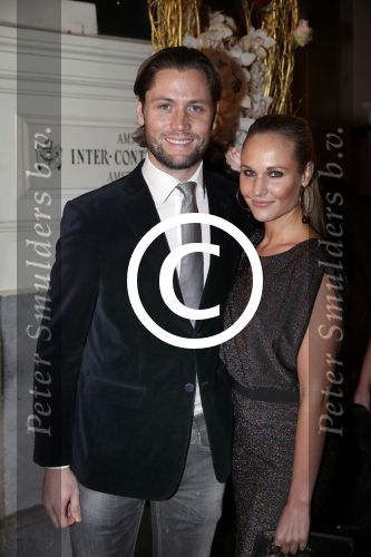 Amsterdam 12 november 2012
Beau monde awards in het amstel hotel. Kimberly Klaver met vriend
Peter Smulders bv