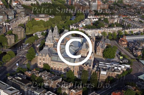 Amsterdam Nigtevecht Loosdrecht Utrecht 10 juni 2012
Luchtfoto\'s gemaakt vanuit vliegtuig. Rijksmuseum
Peter Smulders bv