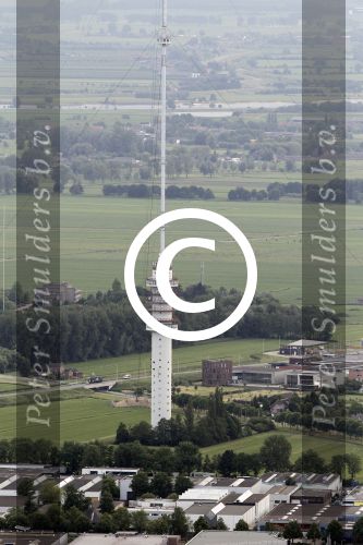 Amsterdam Nigtevecht Loosdrecht Utrecht 10 juni 2012
Luchtfoto\'s gemaakt vanuit vliegtuig. toren Lopik zendmast
Peter Smulders bv