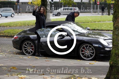 Amsterdam 11 november 2012
Ruud Gullit en zijn vriendin Maggie bij het hilton hotel.
Peter Smulders bv