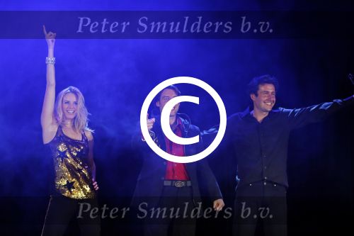 Zeist 21 november 2012
Hans Kazan krijgt prijs in het Fyji theater in Zeist.
Aanwezig zijn zijn zoons Oscar Renzo en Steven alsmede zijn schoondochters Mara en..( Magic Unlimited)
Peter Smulders bv