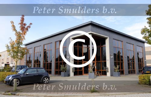 Abcoude 8 oktober 2012
Pand waar het bedrijf van Marco Borsato gevestigd is.
Peter Smulders bv