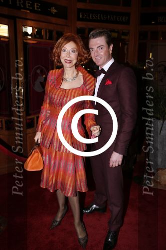 Amsterdam 8 november 2012
Premiere Palazzo bij de amsterdam arena. marijke Helwegen met Martijn v d Bergh
Peter Smulders bv